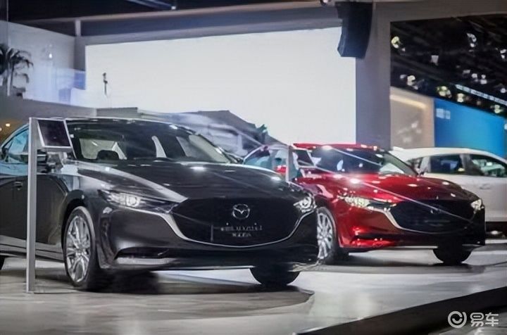 马自达MAZDA EZ-6重磅亮相重庆车展高颜值纯电轿跑